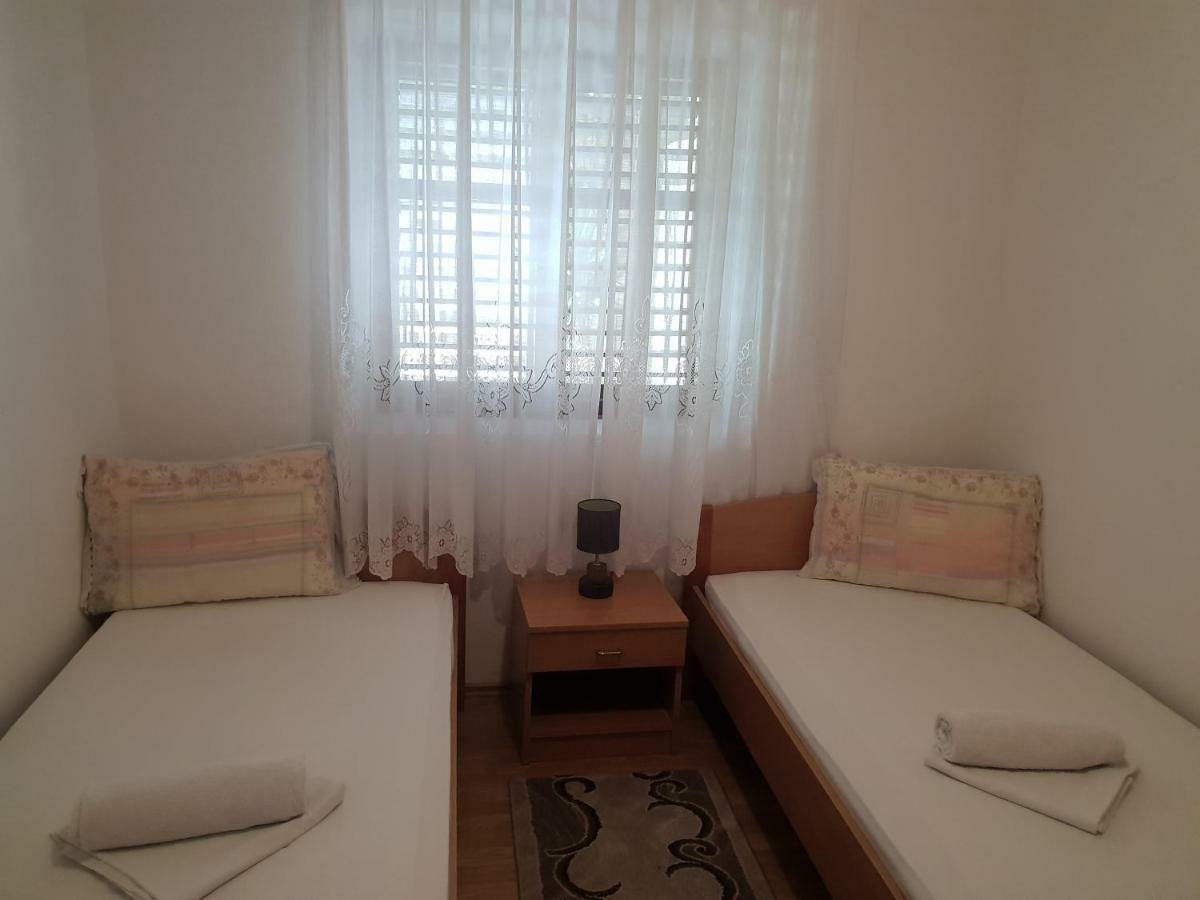 Guest House Alisa Hvar Town Exterior foto