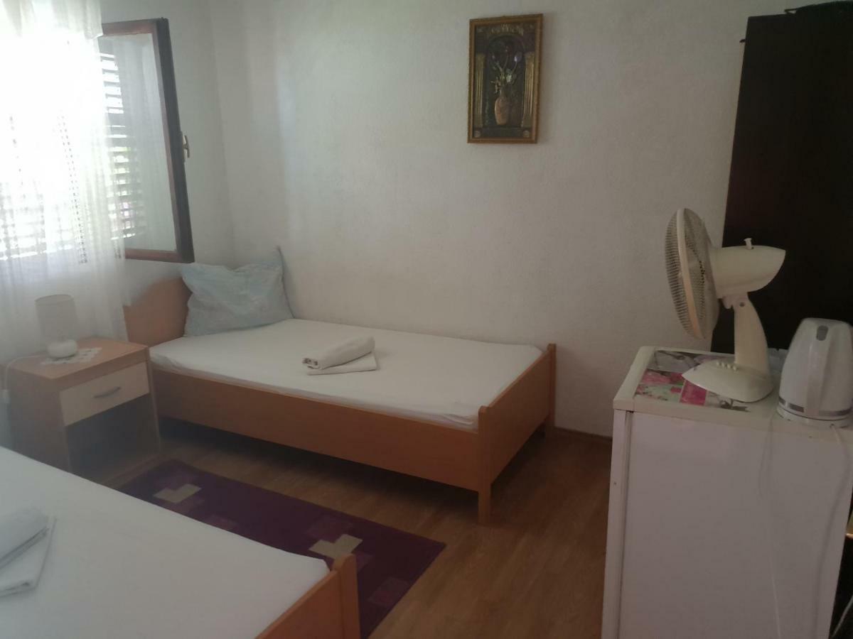 Guest House Alisa Hvar Town Exterior foto
