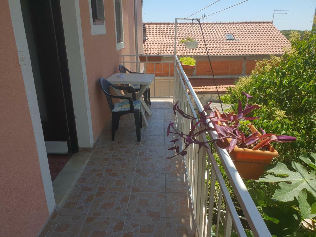 Guest House Alisa Hvar Town Exterior foto