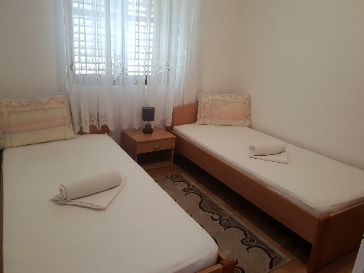 Guest House Alisa Hvar Town Exterior foto